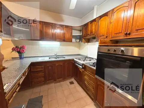 Casa En Venta En Alta Córdoba 2 Dormitorios - Excelente Estado de Conservación