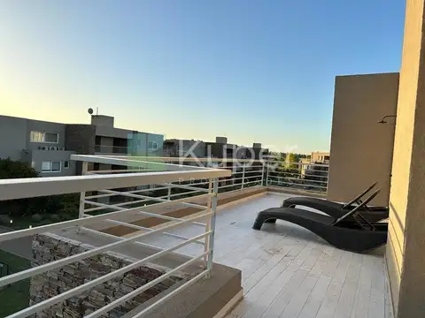 Departamento en Alquiler Temporal con 1 cocheras