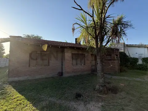 458 entre 21c y 21d | VENTA DE CASA A REFACCIONAR