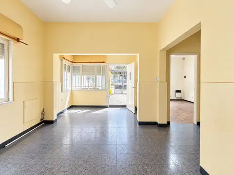 Casa en Venta en Castelar, USD 120.000