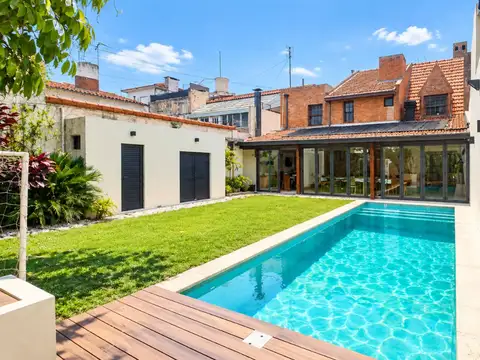 VENTA CASA 5 AMB COCHERAS PILETA DON BOSCO