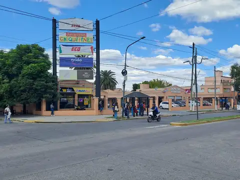 Avenida Tomás Márquez 1200