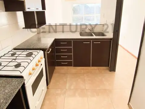 Departamento en Alquiler en Parque Castelli, $ 700.000