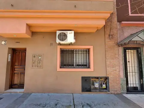 Depto Tipo Casa en Venta de 2 ambientes
