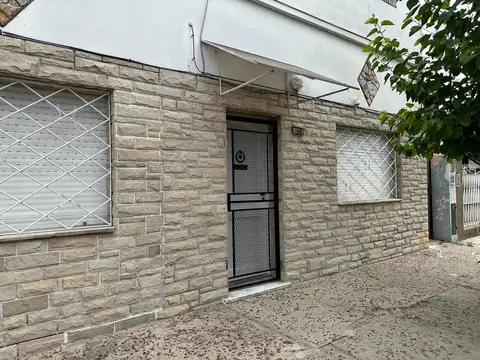 Casa en alquiler en Don Torcuato