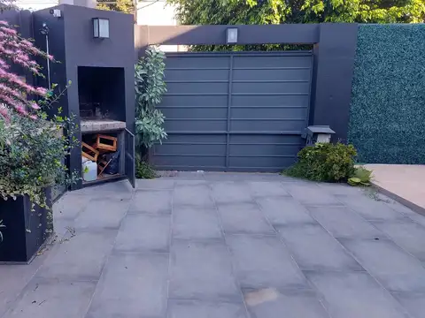Casa en Venta en Caseros, USD 269.000