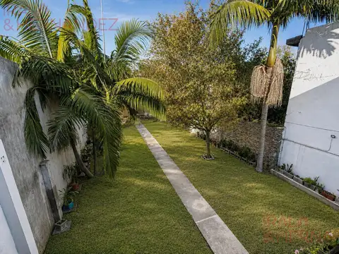 Venta Casa En Lote Propio Parque y Cochera - San Martín