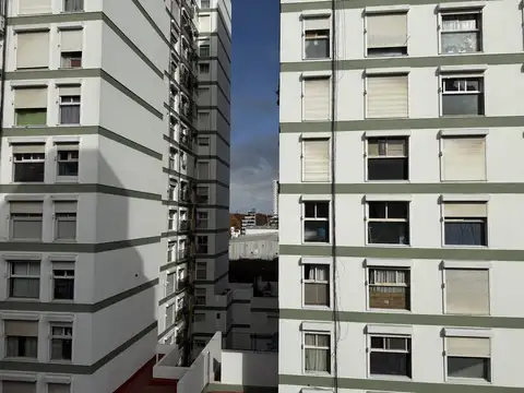 J De Amenabar 3200