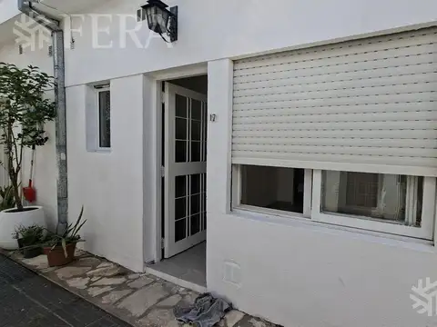 Depto Tipo Casa en Venta 40 años