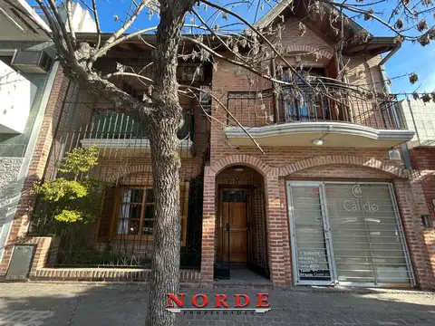 VENTA • MATADEROS • BARRIO NAON • CASA • 5 AMBIENTES • PARQUE • GARAGE/LOCAL