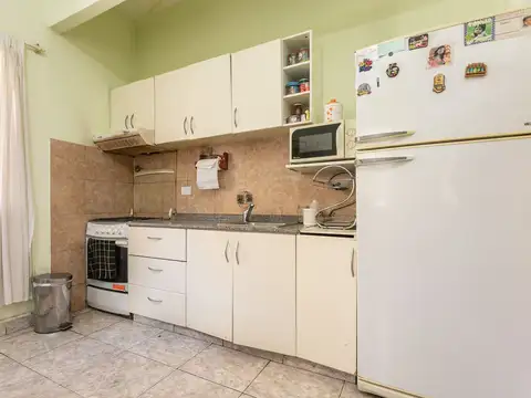 Depto Tipo Casa 4 ambientes con 2 baños