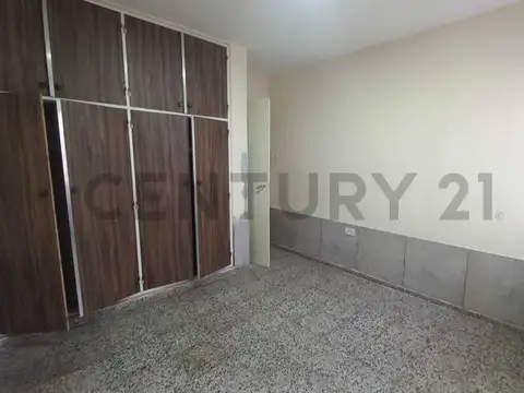 ITALIA , Piso 6089