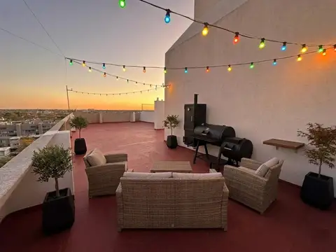Hermoso Departamento 3amb con 2 cocheras y terraza propia