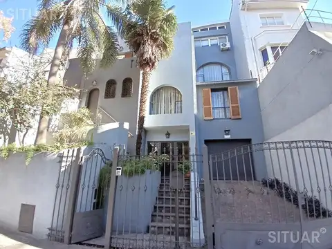 VENTA Casa 9 Ambientes con jardin, pileta, ascensor, cocheras, terraza, quincho y parilla en Núñez