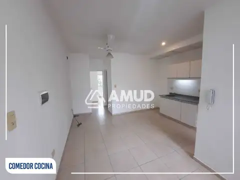 Departamento en Alquiler en Villa Centenario, $ 390.000