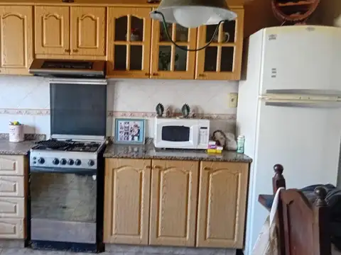 Local en Venta en La Reja, USD 175.000
