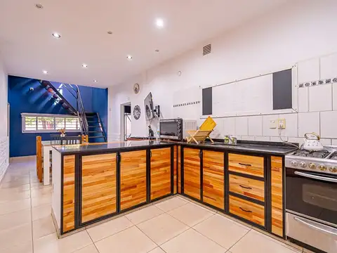 Depto Tipo Casa en Venta de 5 dormitorios