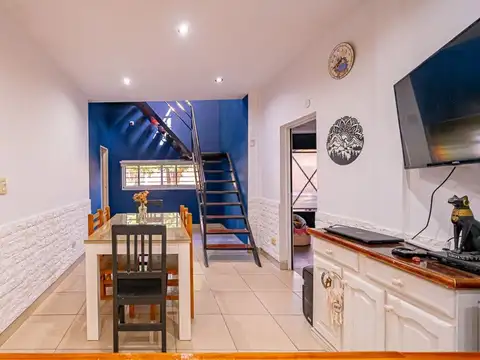 Depto Tipo Casa en Venta en Adrogue, USD 157.000