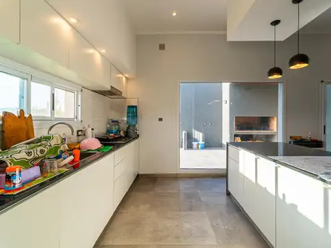 Casa en Venta al Este