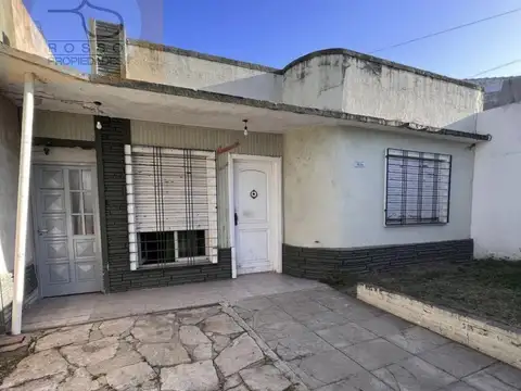 Casa 3 Ambientes y  Departamento 2 Ambientes en Venta - Villa Sarmiento