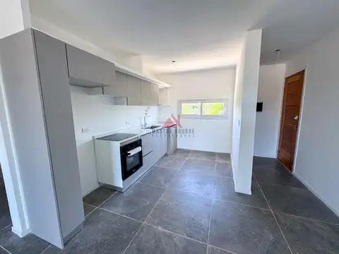 Departamento en Alquiler con 1 cocheras