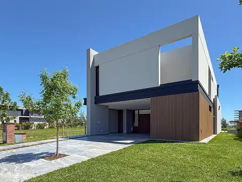 Barrio Carpinchos - Av del Golf y Av de la Cultura