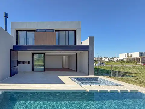 Casa en venta en Barrio Carpinchos Nordelta