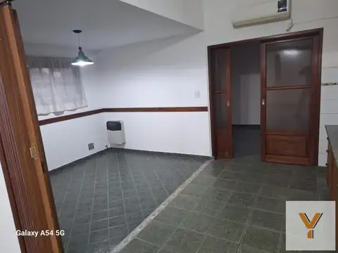 Casa en venta - 3 Dormitorios 2 Baños - Río Cuarto