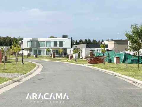Terreno en Venta en San Simon, USD 32.000