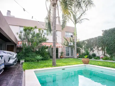 VENTA - CASA EN ESQUINA 4 DORMITORIOS CON PATIO, JARDIN, QUINCHO, PARRILLERO, TERRAZA Y PILETA - ALB