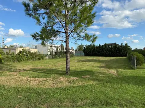 Venta terreno en Puerto Roldan
