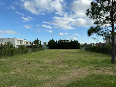 Terreno en Venta en Puerto Roldan, USD 105.000