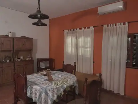 VENTA CASA 2 DORM EN VILLA DEL PRADO CON PILETA