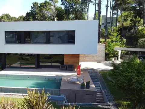Casa en Venta en Pinamar, USD 595.000