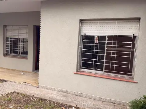 Depto Tipo Casa en Venta 40 años