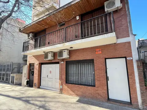 PH Dúplex 4 Ambientes Venta - Monte Castro - Patio con Hidromasaje - Sin Expensas - Apto Crédito