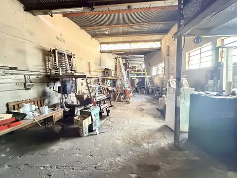 Local - Venta - Argentina, Capital Federal - CORRALES 2951