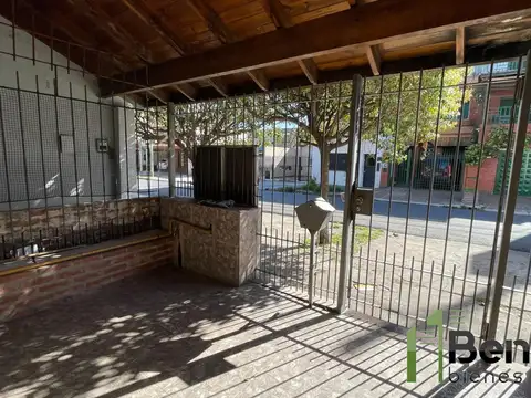 Depto Tipo Casa en Venta de 6 ambientes