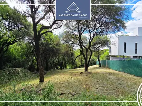 Terreno en Venta de 853,0 m2