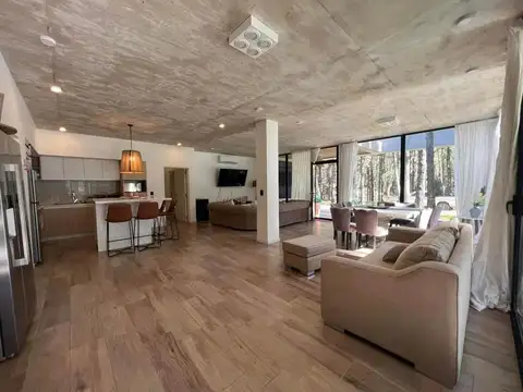 Casa en Venta en Villarobles, USD 380.000