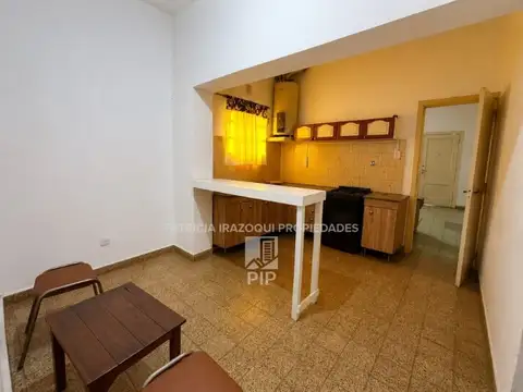 Depto Tipo Casa en Venta 50 años