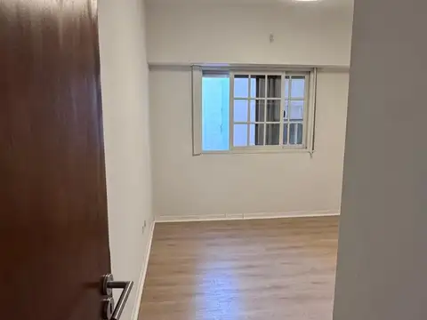 Departamento en Alquiler en Ramos Mejía Sur, $ 650.000