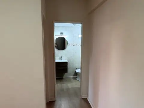 Muy lindo 2 amb. reciclado a nuevo apto profecionas