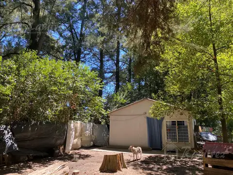 Lote con mejoras En Venta - Francisco Alvarez, Moreno
