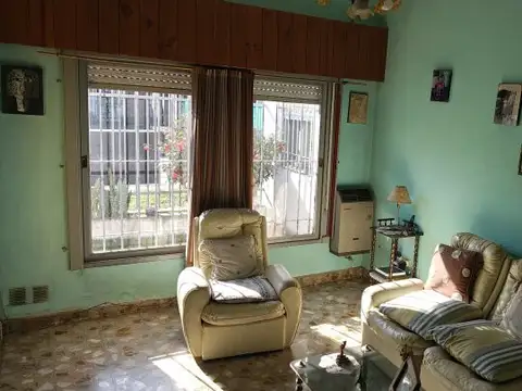 Casa en Venta en Villa Santos Tesei, USD 115.000