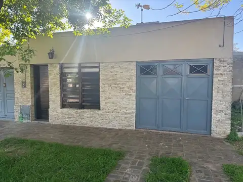 CASA EN ALQUILER EN PERGAMINO