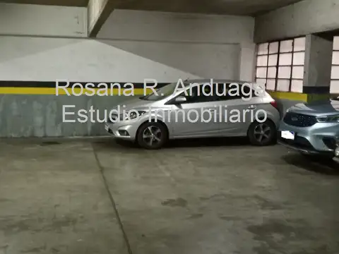 Cochera en Venta de 4  mts largo x 3  mts ancho