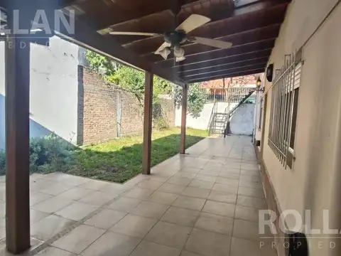 Depto Tipo Casa en Alquiler de 2 dormitorios