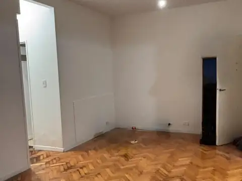 Cerrito 100, Piso 2