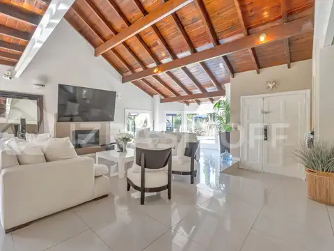 Casa en los Lagartos   5 dormitorios 6 baños